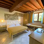 Tenuta La Lupa Castellina Marittima