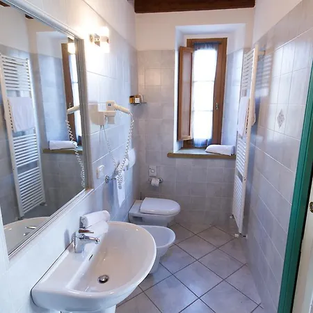 Hotel Tenuta La Lupa 3*