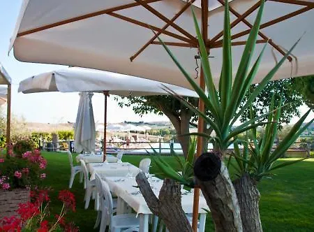 Hotel Tenuta La Lupa