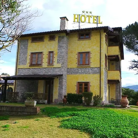 Hotel Tenuta La Lupa 3*